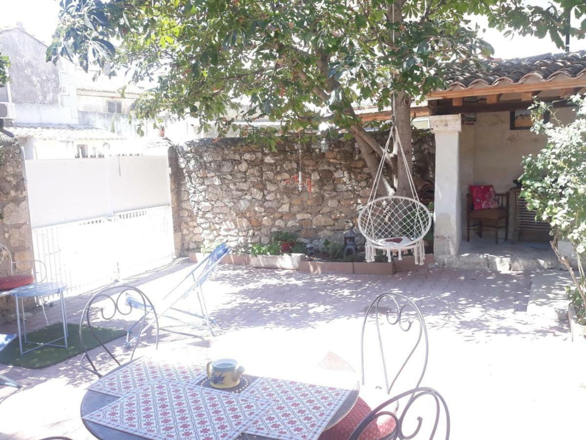 Villa La Capucinette A L'Ombre Du Marronnier Maussane-les-Alpilles Exterior foto